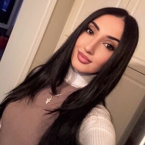 Meet your Posher, Regina